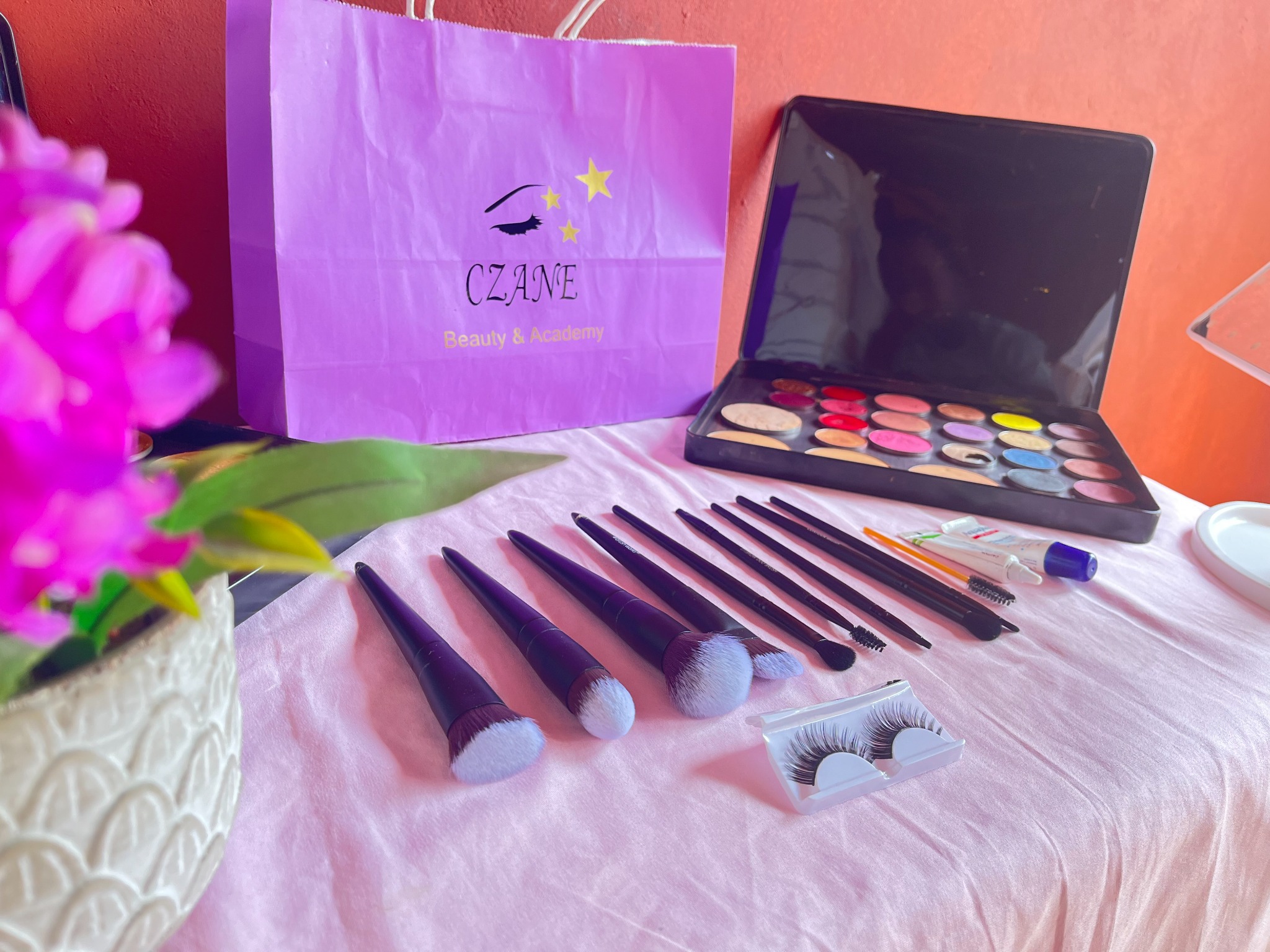 Makeup tools